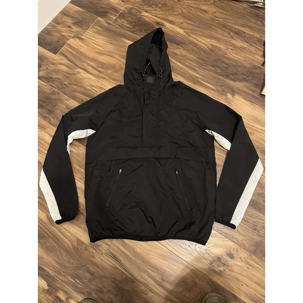 Men's Active Wear Black Windbreaker 1/2 Zip Hooded Size Medium